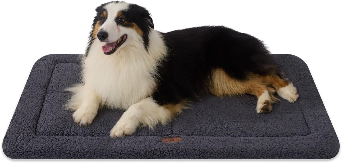 Joydeco Low Profile Dog Crate Mat Reversible Bed Pad, Washable Dog Pad Mat with Ultra Soft Fleece, Compact Design Kennel Beds Mats for Extra-Large Medium Small Pets, 41" x 28" Dark Gray