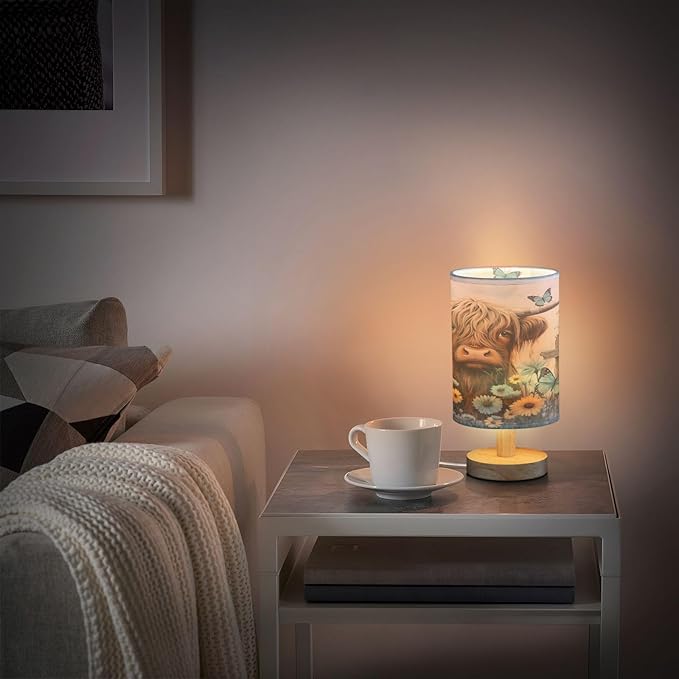 Highland Cows Daisy Wooden Vintage LED Table Lamp for Bedroom Bedside Lamp with USB Charging Ports Decor Nightstand for Living Room Reading Dorm Desk Home Office
