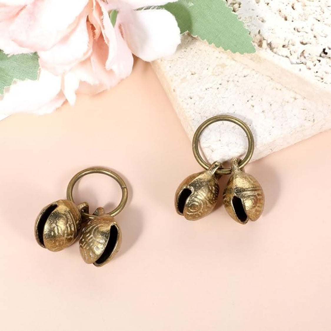 Copper Bell For Dog Collar, 4 PCS Brass Dog Bells Extra Loud Collar Bell For Pet Tracking Anti Lost Training Pets Pendant Accessories Anti Theft Bells For Little Dogs